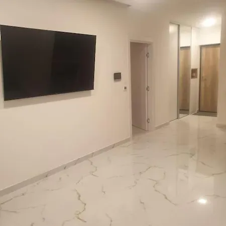 Apartment Mia Gi Luxury + Garage