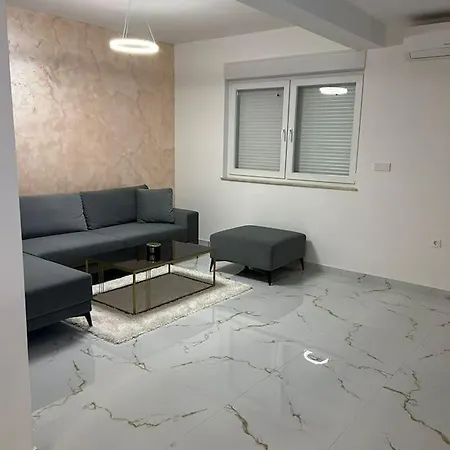 Apartment Mia Gi Luxury + Garage *