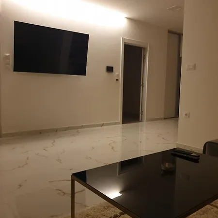 Apartment Mia Gi Luxury + Garage *